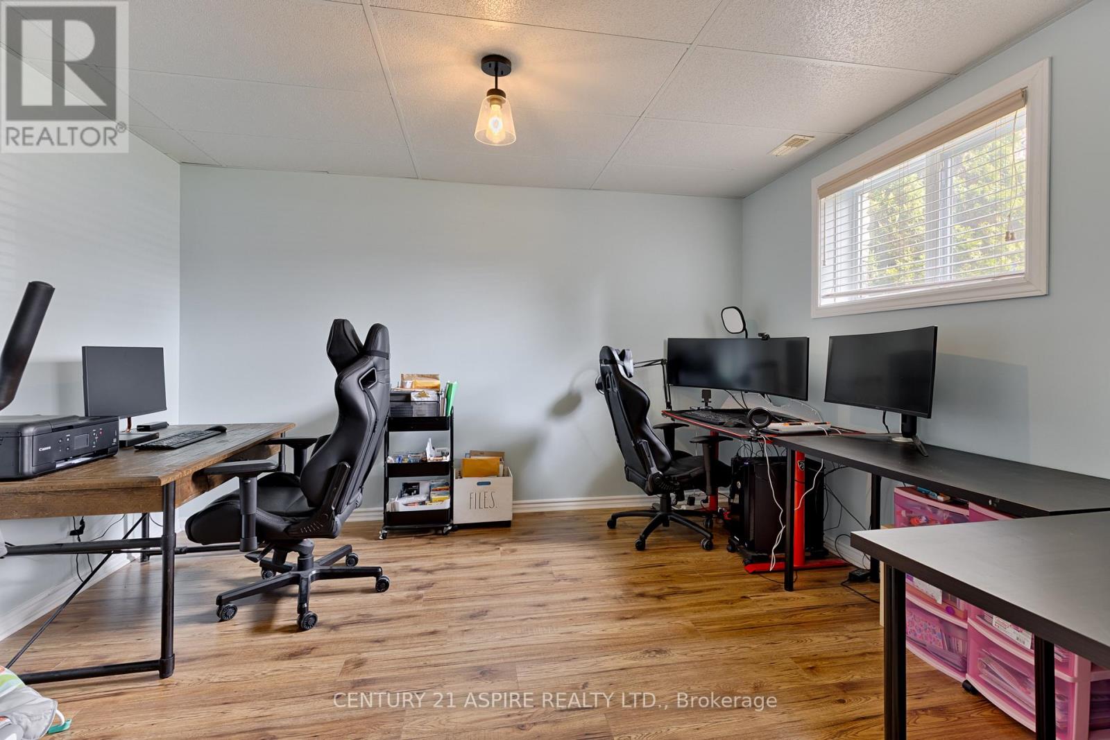 43 Selkirk Street, Petawawa, Ontario  K8H 1P1 - Photo 39 - X13085410