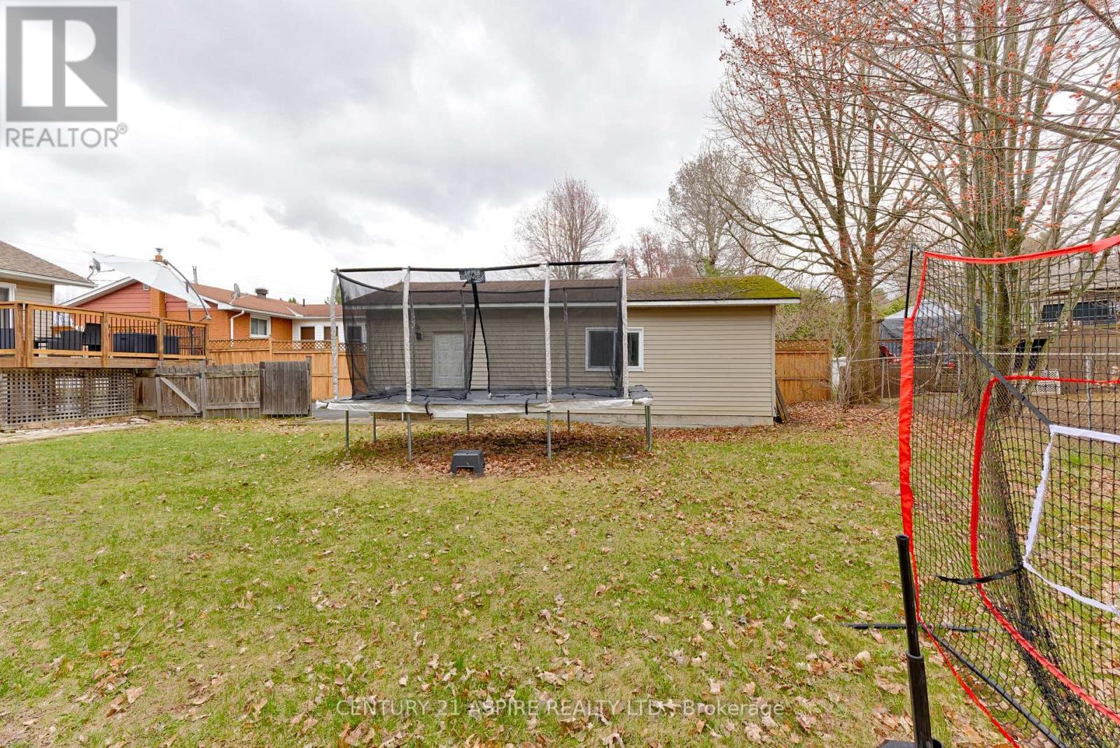 43 Selkirk Street, Petawawa, Ontario  K8H 1P1 - Photo 43 - X13085410