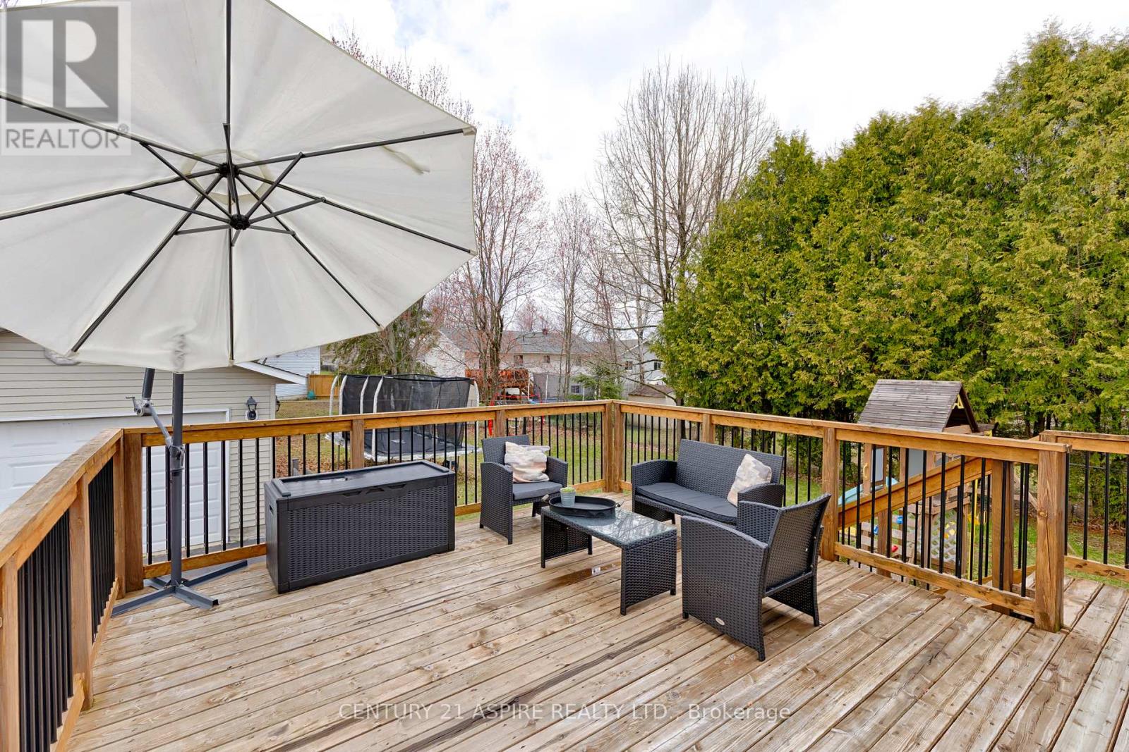 43 Selkirk Street, Petawawa, Ontario  K8H 1P1 - Photo 46 - X13085410