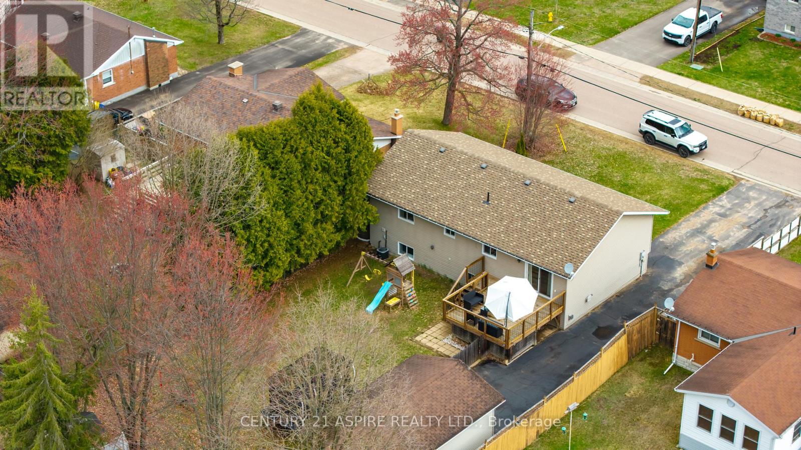 43 Selkirk Street, Petawawa, Ontario  K8H 1P1 - Photo 50 - X13085410