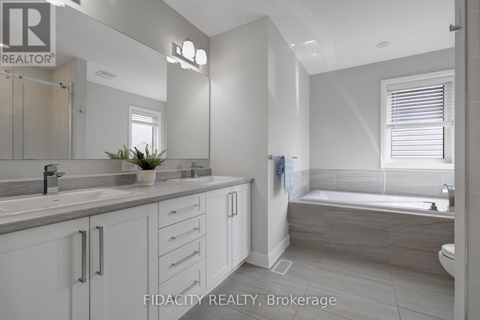 20 Allan Moore Place, Ottawa, Ontario  K2S 2A9 - Photo 15 - X13085634
