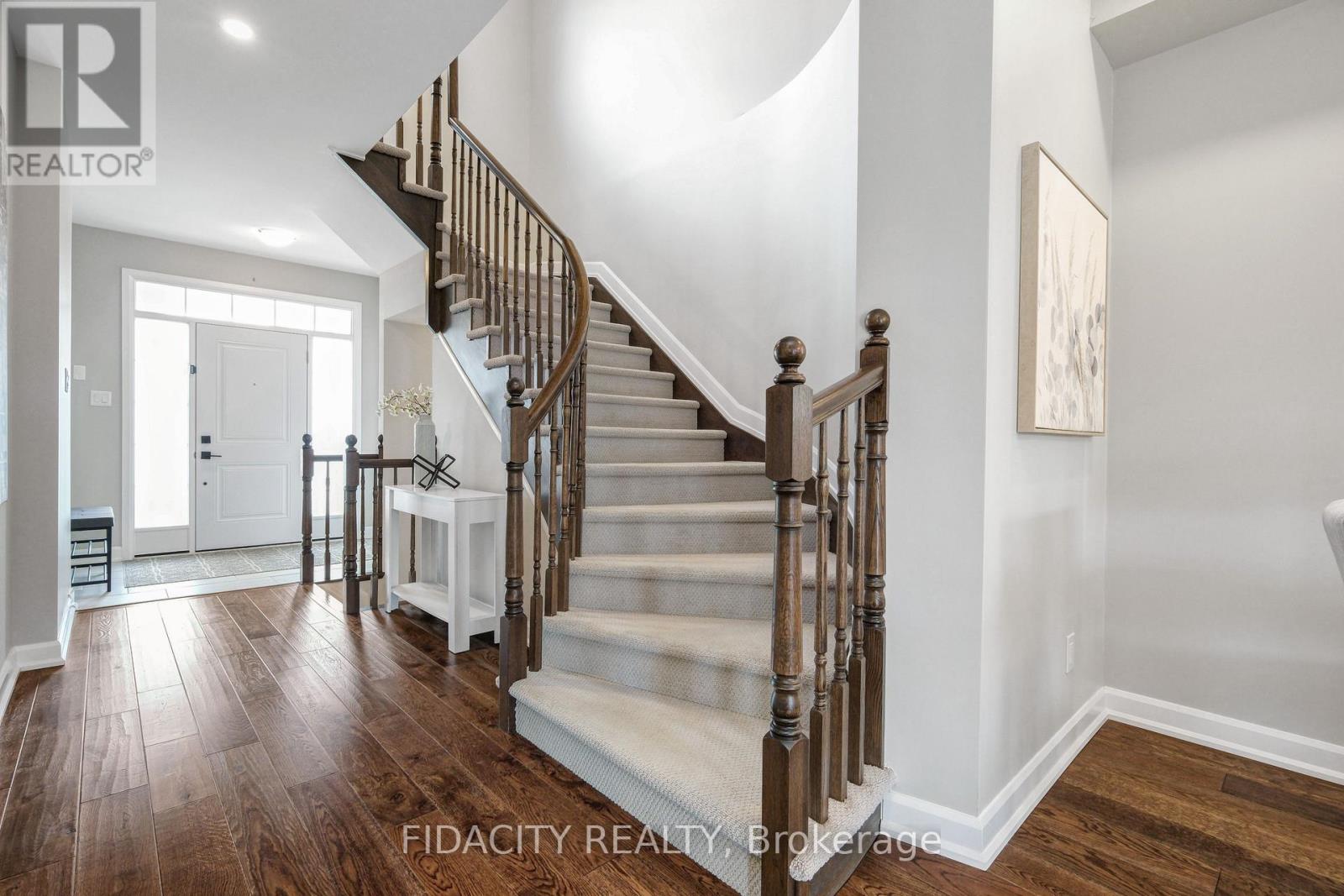 20 Allan Moore Place, Ottawa, Ontario  K2S 2A9 - Photo 2 - X13085634