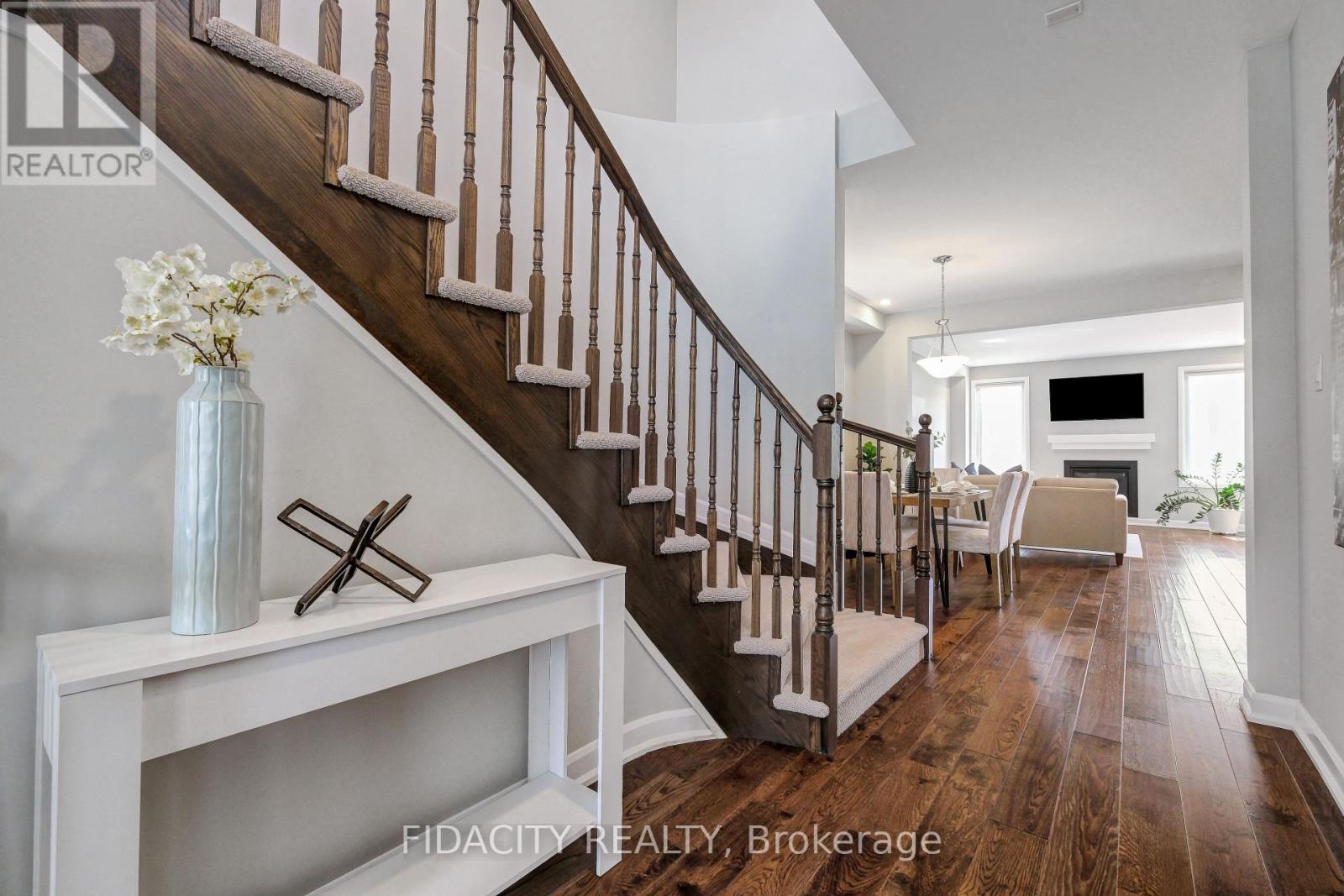 20 Allan Moore Place, Ottawa, Ontario  K2S 2A9 - Photo 3 - X13085634