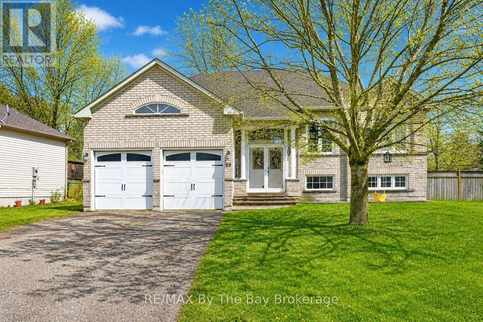69 CARIBOU TRAIL, Wasaga Beach, Ontario