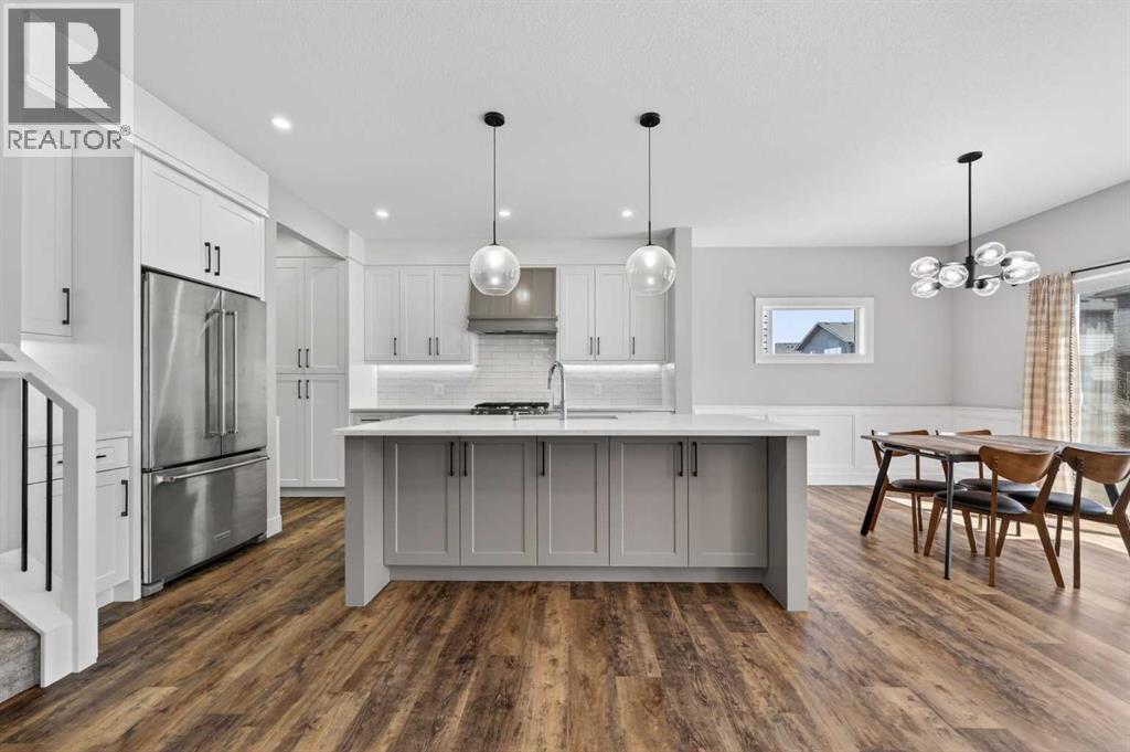 811 Mandalay Link, Carstairs, Alberta  T0M 0N0 - Photo 6 - A2305316