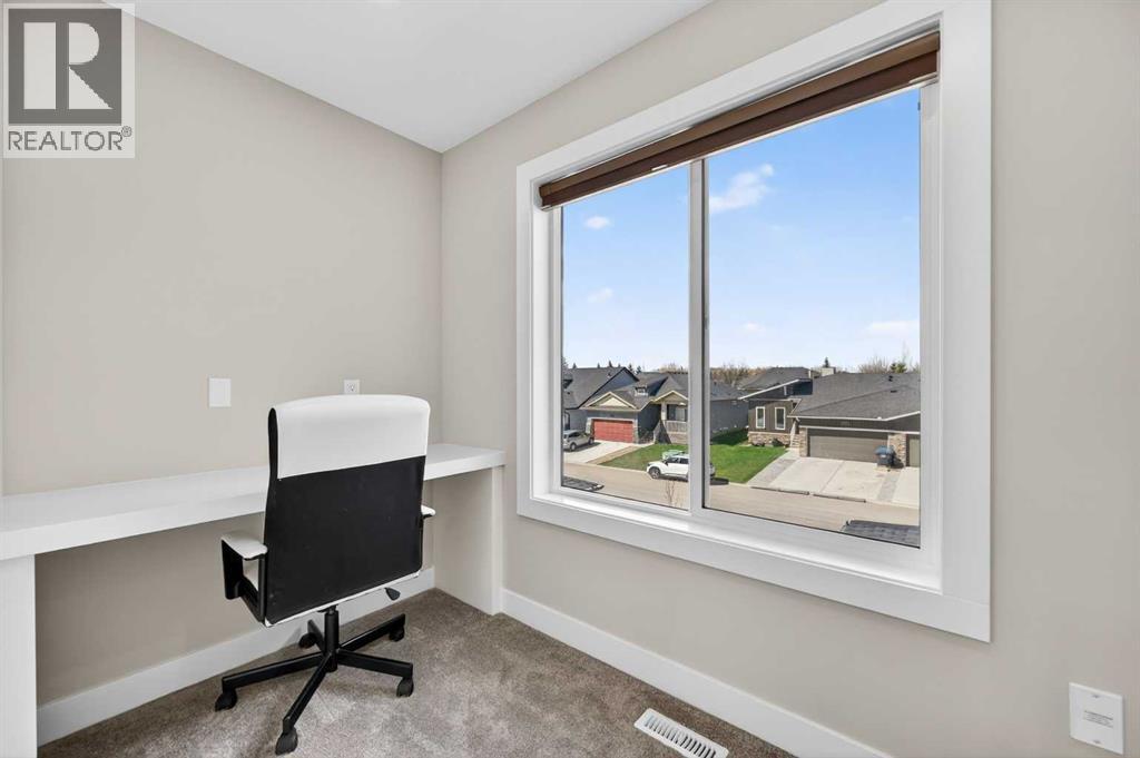 811 Mandalay Link, Carstairs, Alberta  T0M 0N0 - Photo 29 - A2305316