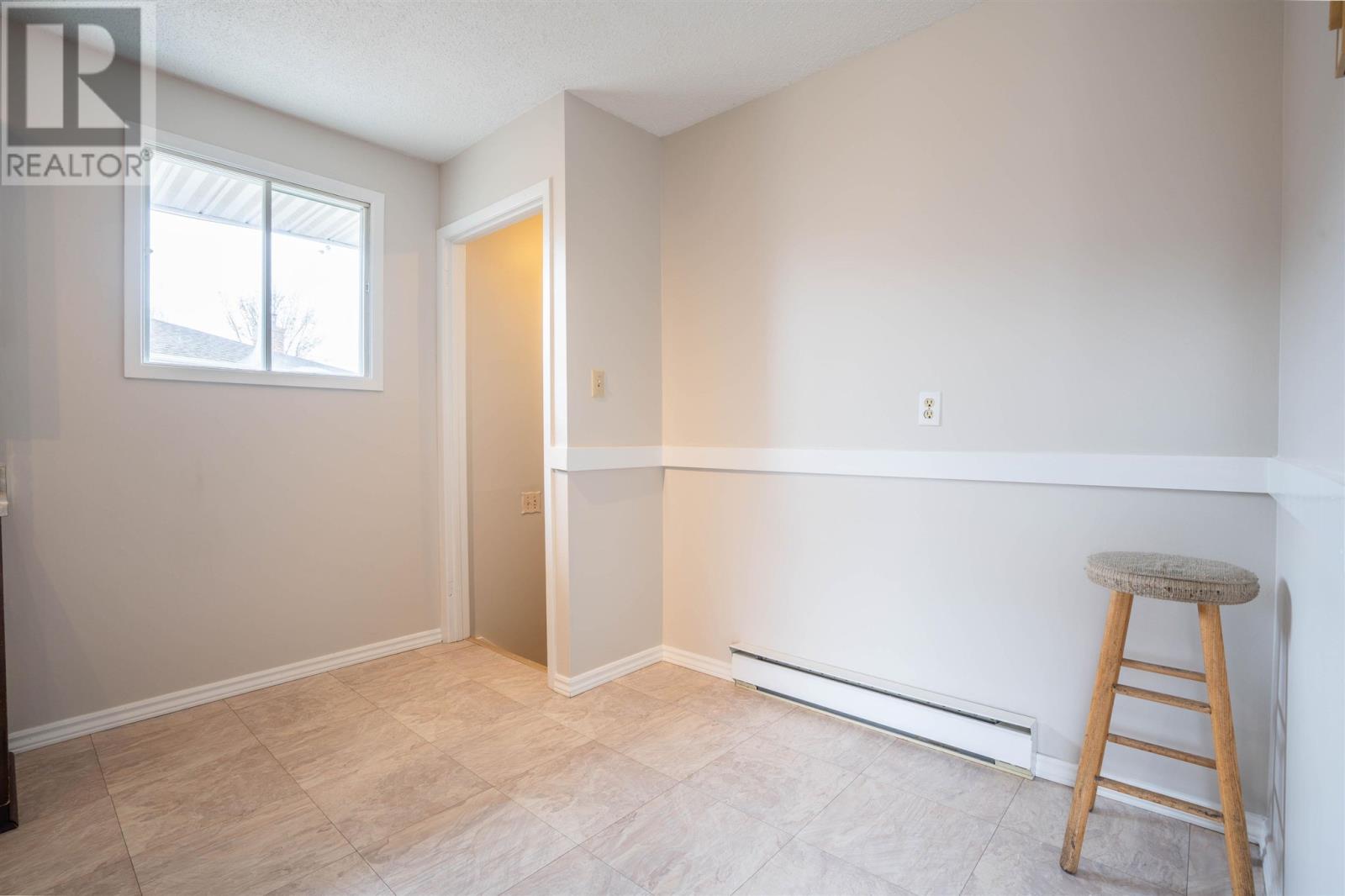 109 Pozzebon Cres, Sault Ste. Marie, Ontario  P6C 6B4 - Photo 7 - SM260850