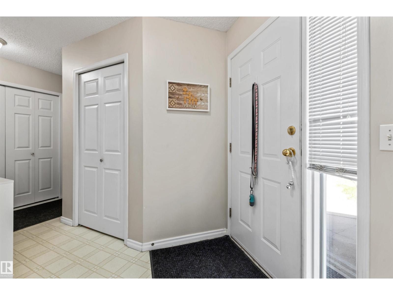 1 Century Villas Cl, Fort Saskatchewan, Alberta  T8L 4G1 - Photo 2 - E4484688