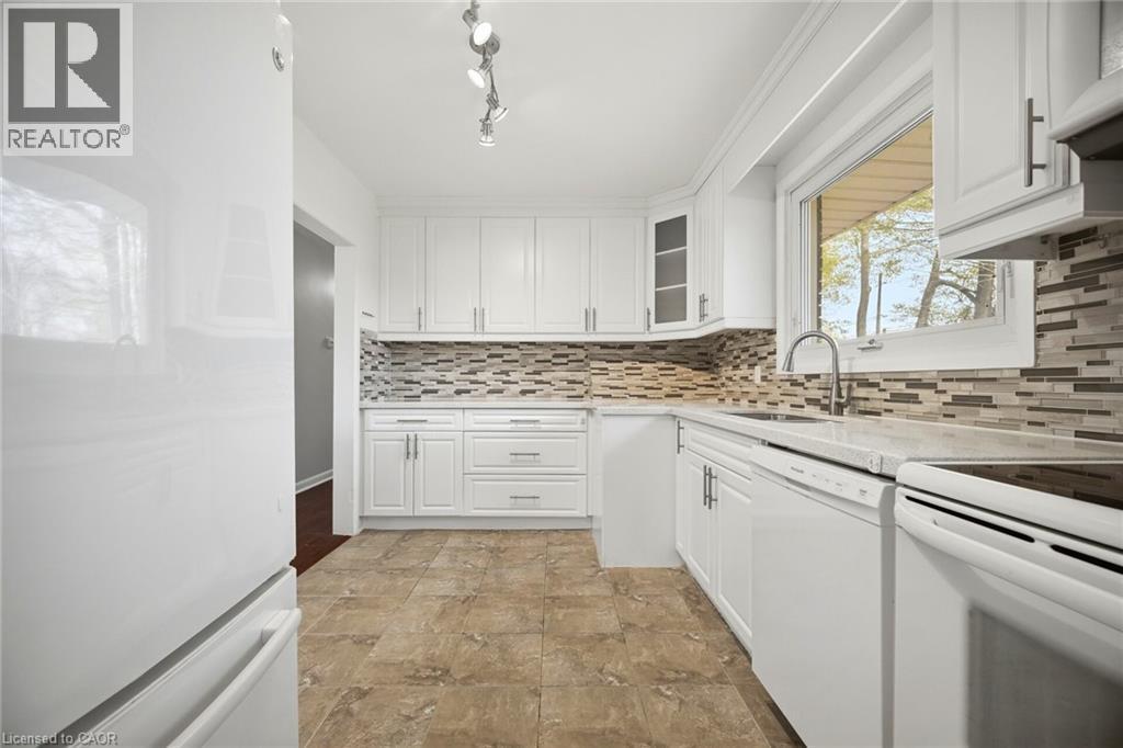 1461 Moss Glen Road, Burlington, Ontario  L7P 2C2 - Photo 14 - 40827159