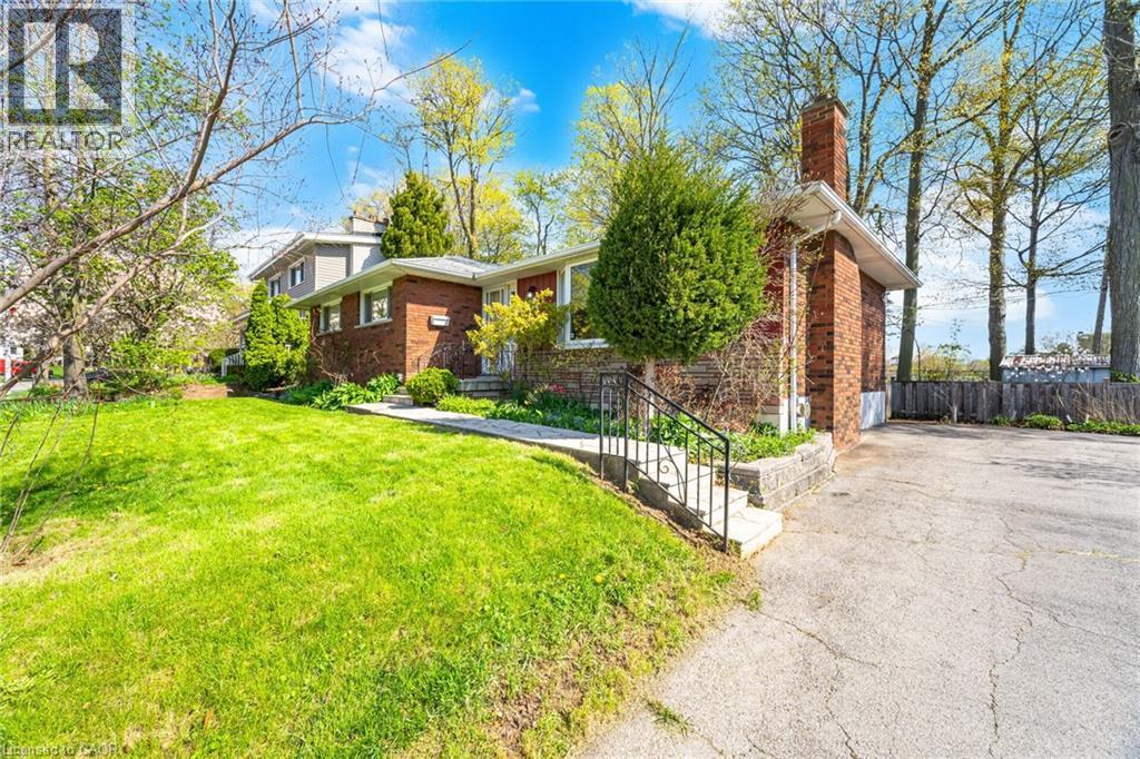 1461 Moss Glen Road, Burlington, Ontario  L7P 2C2 - Photo 3 - 40827159
