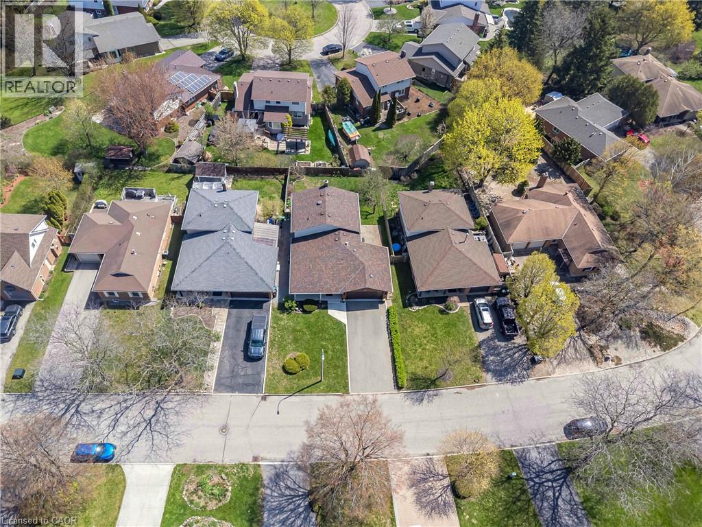 484 Hunterswood Court, Waterloo, Ontario  N2K 3E9 - Photo 40 - 40824998