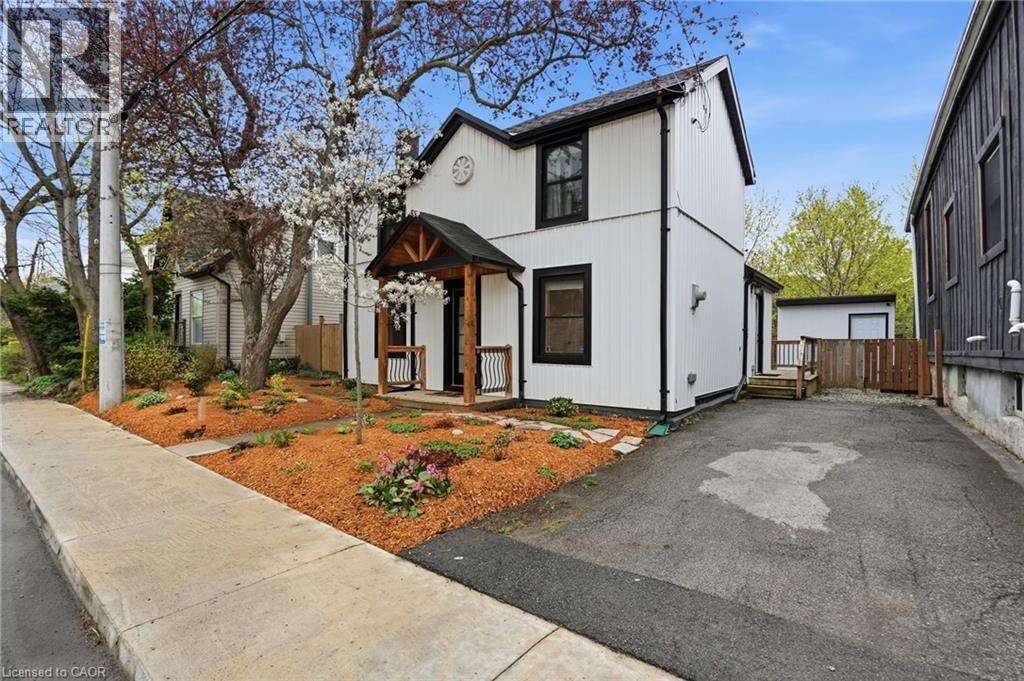 139 Canada Street, Hamilton, Ontario  L8P 1P4 - Photo 4 - 40824727