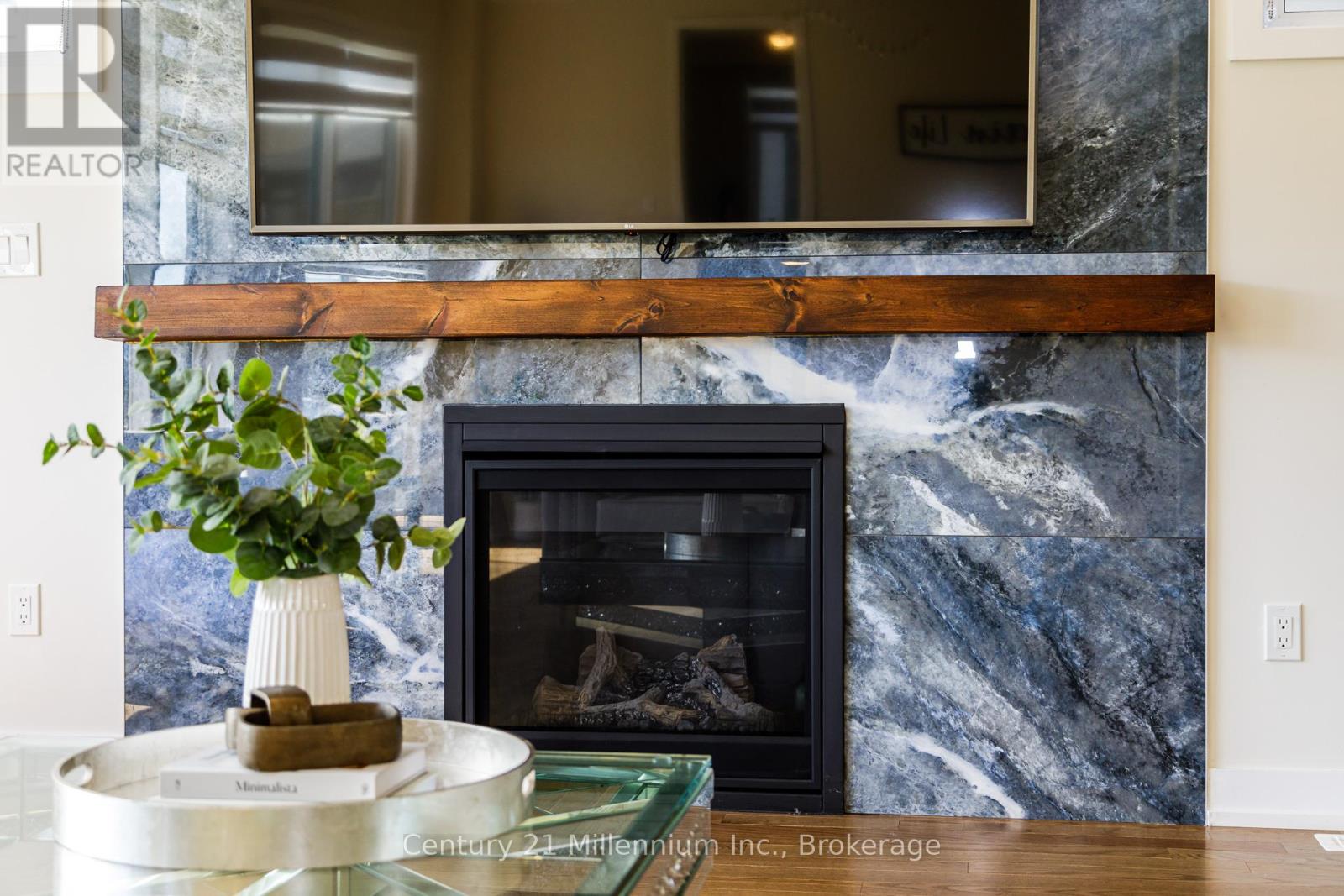 111 Stoneleigh Drive, Blue Mountains, Ontario  L9Y 4P5 - Photo 6 - X13085676