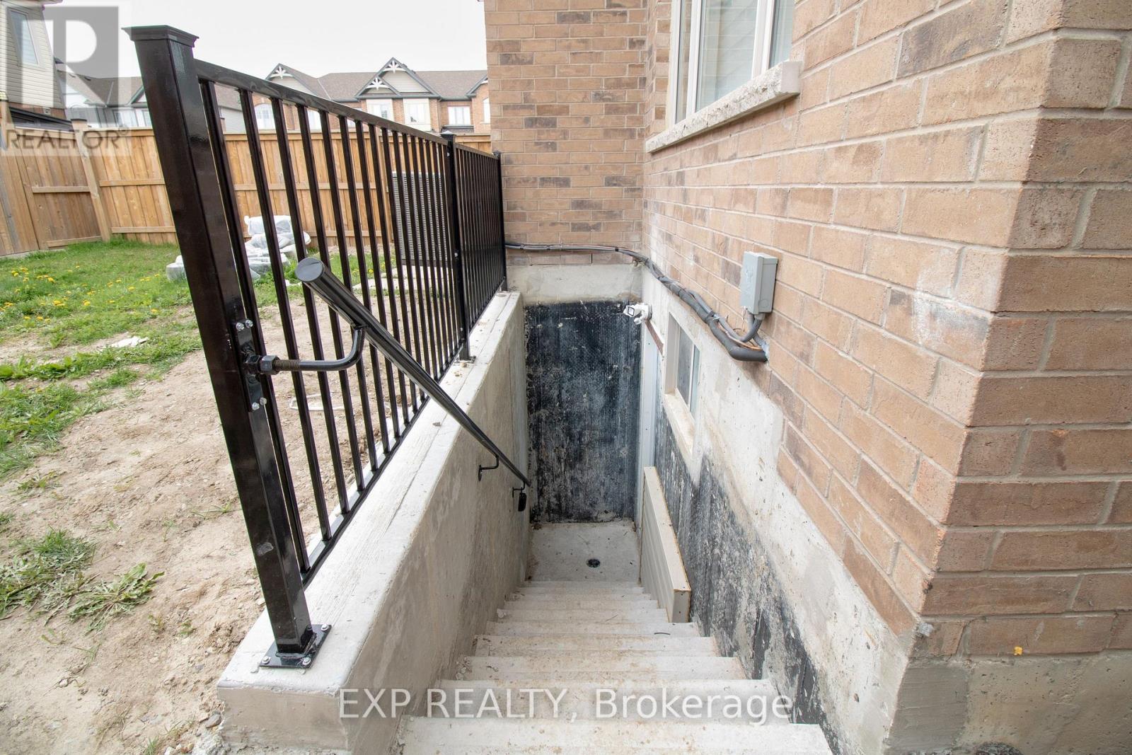 Lower - 55 William Dunlop Street, Kitchener, Ontario  N2R 0N8 - Photo 11 - X13031946