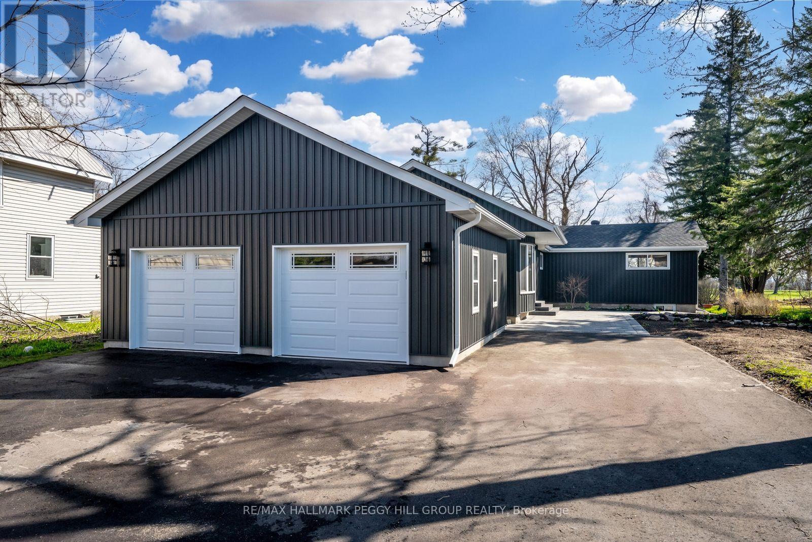 386 PETER STREET N, Orillia, Ontario