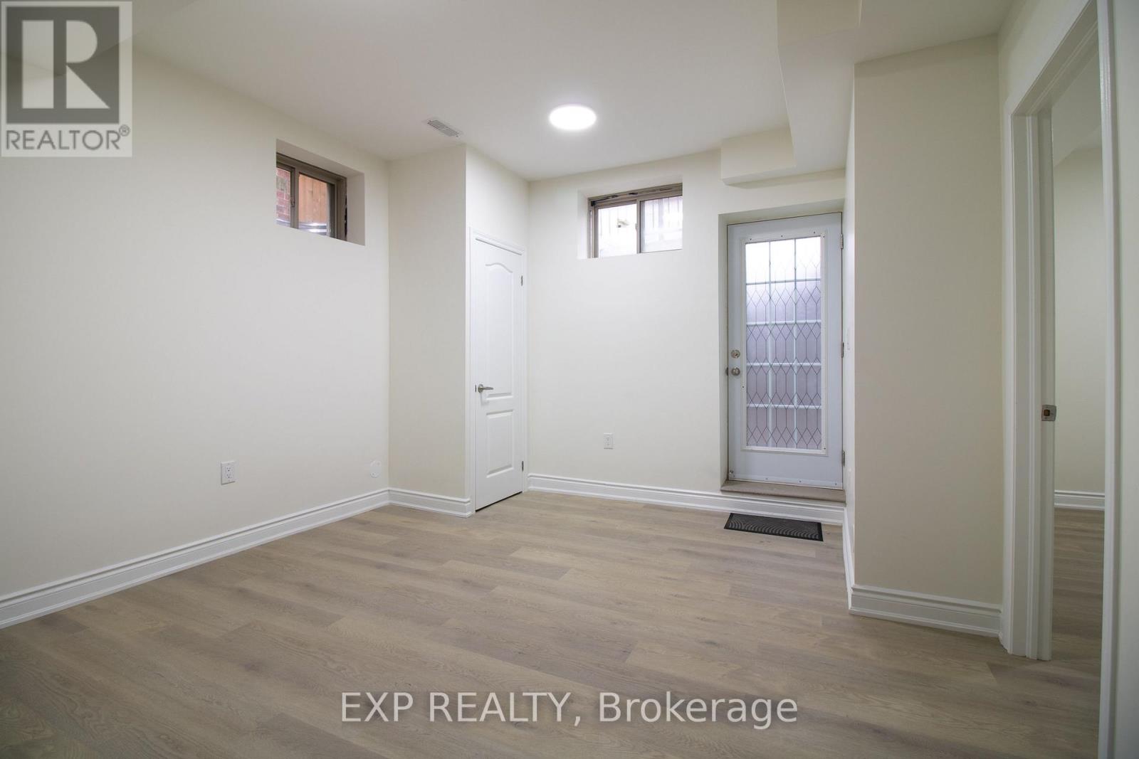 Lower - 55 William Dunlop Street, Kitchener, Ontario  N2R 0N8 - Photo 2 - X13031946
