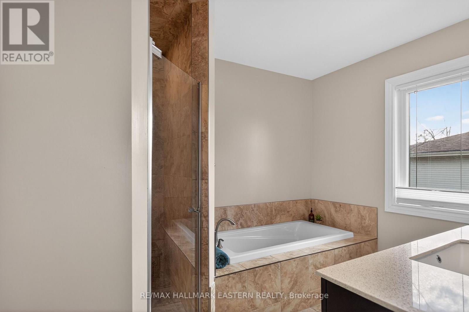 120 Victoria Drive, Kawartha Lakes, Ontario  K0M 1G0 - Photo 30 - X12885570