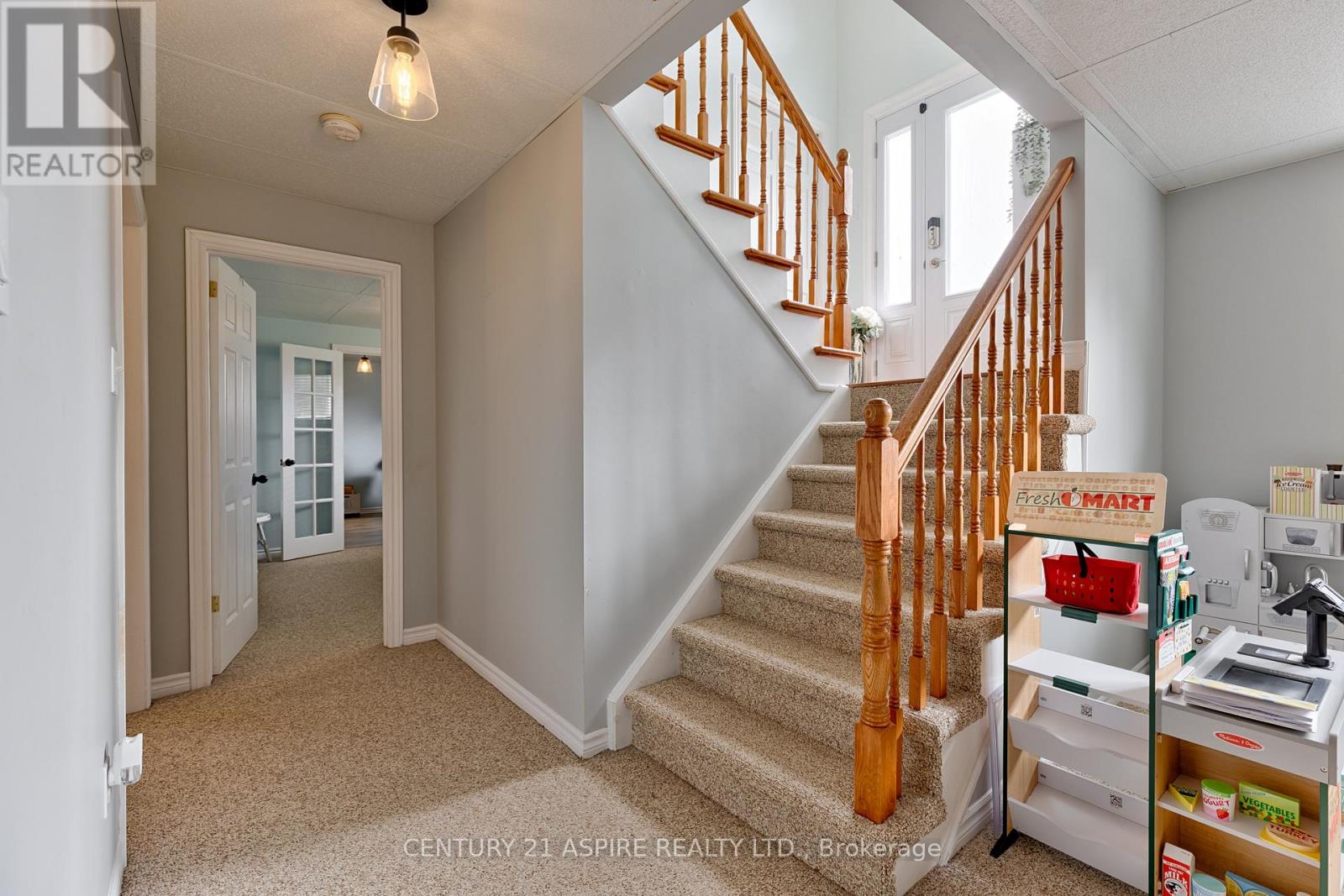 43 Selkirk Street, Petawawa, Ontario  K8H 1P1 - Photo 34 - X13085410