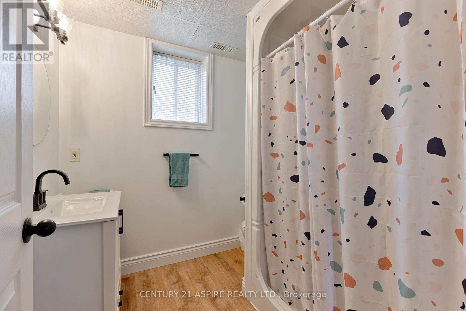 43 Selkirk Street, Petawawa, Ontario  K8H 1P1 - Photo 35 - X13085410