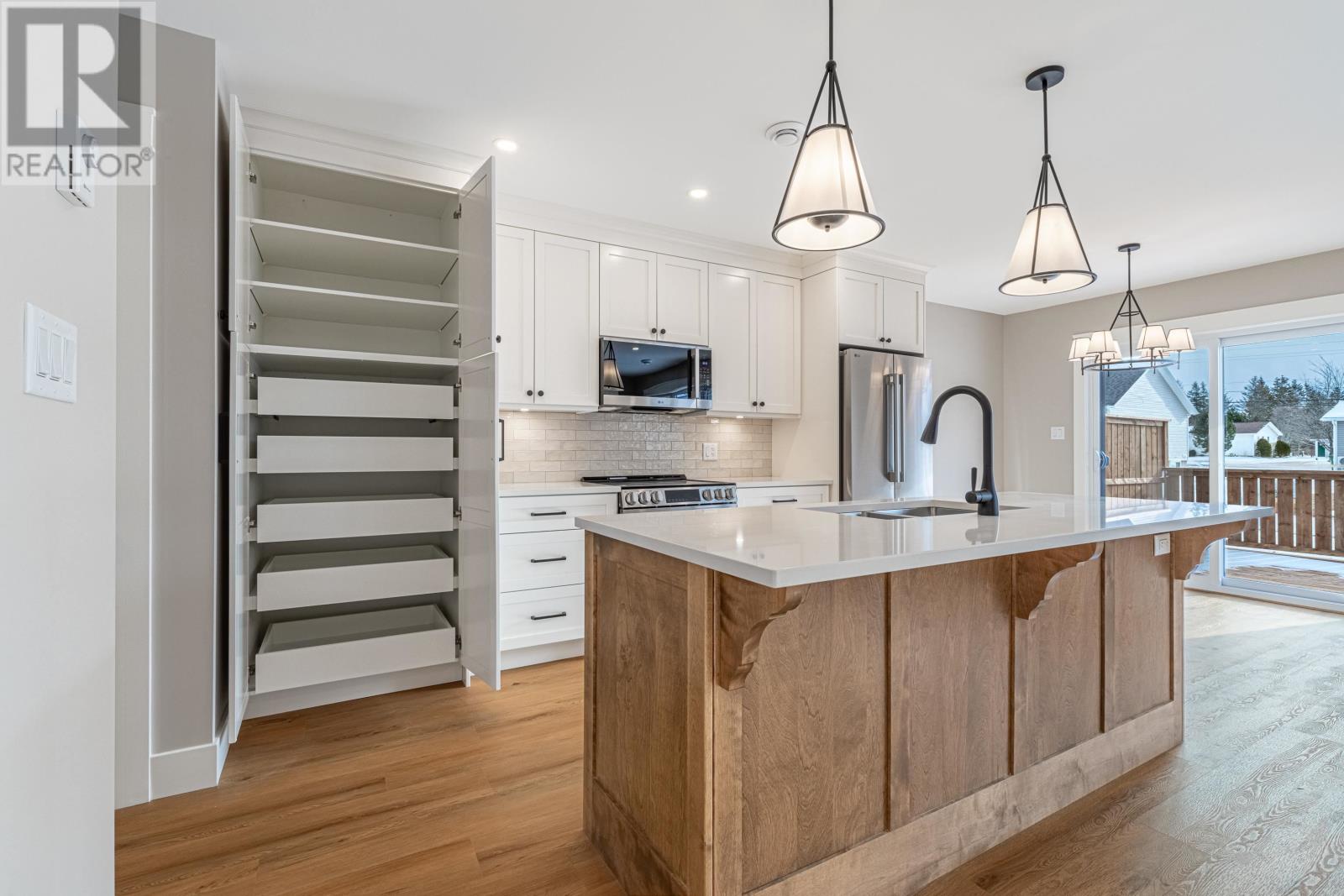 61 Essex Crescent, Charlottetown, Prince Edward Island  C1E 0G9 - Photo 10 - 202527029
