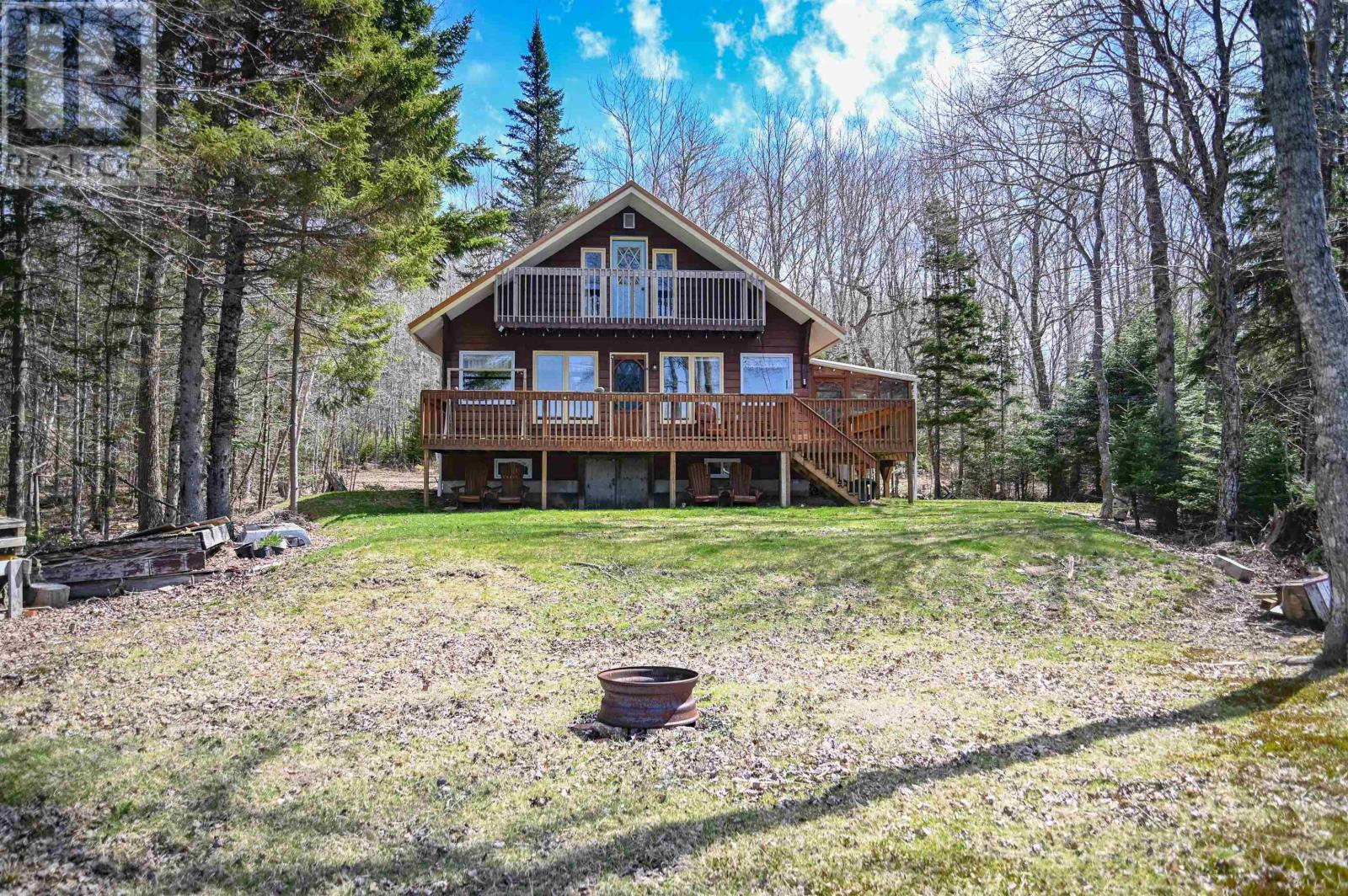 577 Lakecrest Drive, Armstrong Lake, Nova Scotia