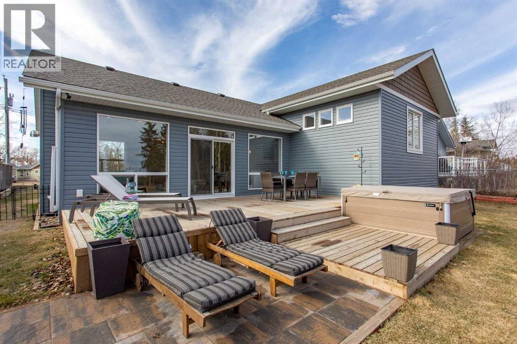 85 Lakeview Avenue, Gull Lake, Alberta  T4L 2N1 - Photo 10 - A2304359