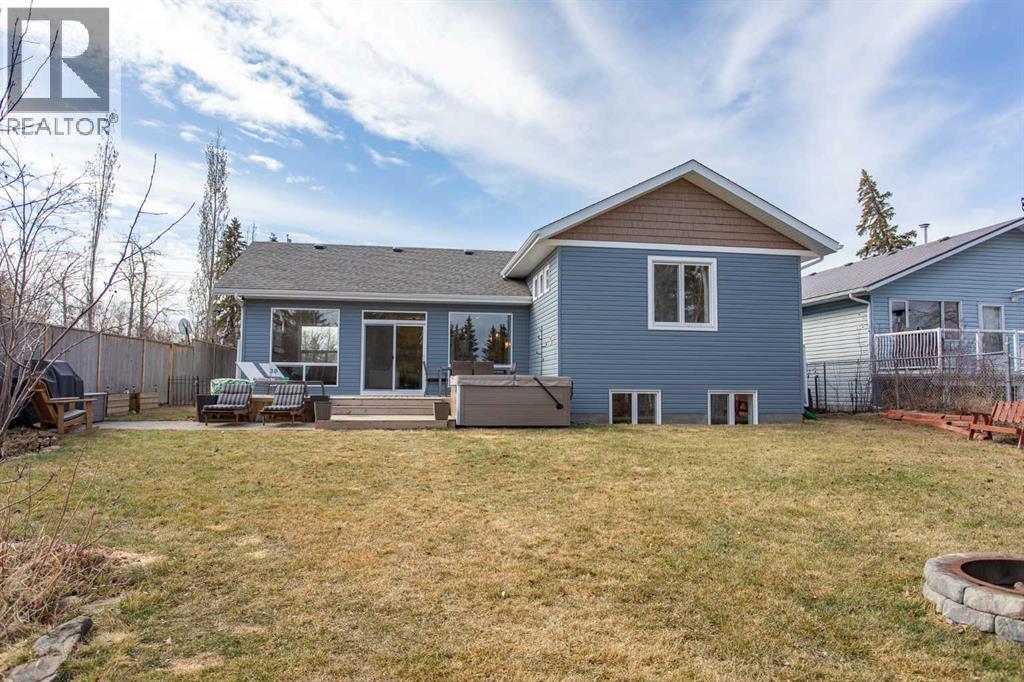 85 Lakeview Avenue, Gull Lake, Alberta  T4L 2N1 - Photo 9 - A2304359