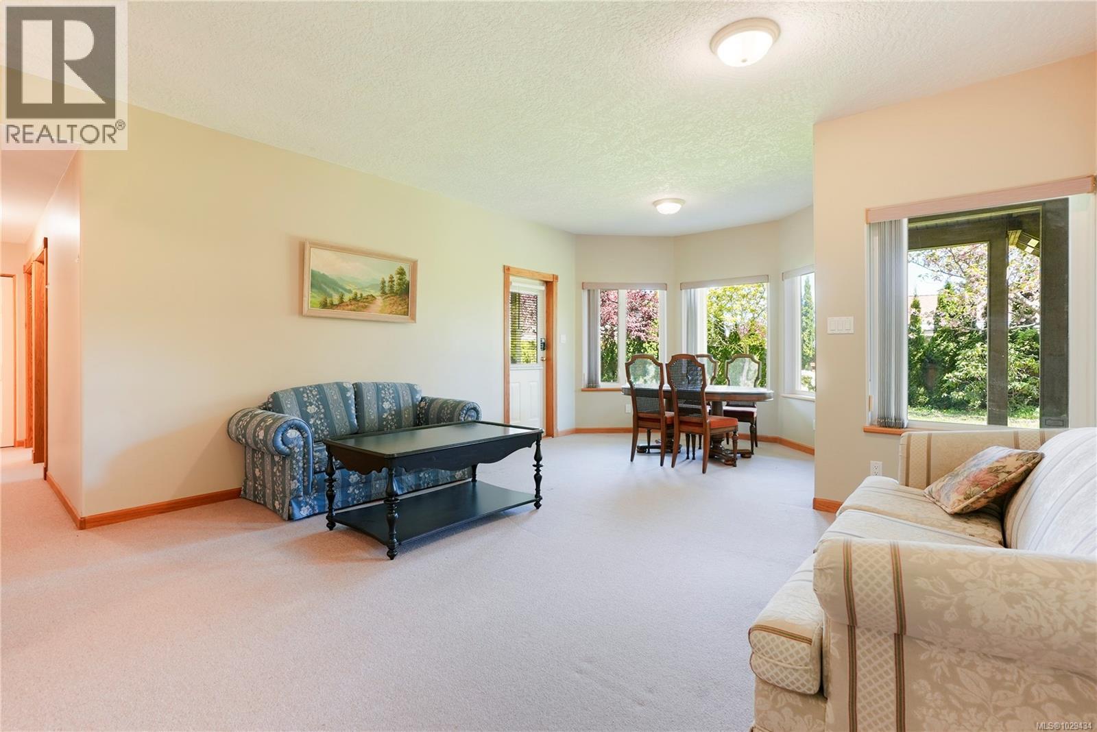 4405 Moonlight Lane, Saanich, British Columbia  V8N 6K7 - Photo 35 - 1029434