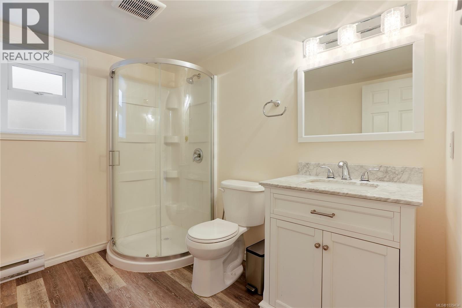 4405 Moonlight Lane, Saanich, British Columbia  V8N 6K7 - Photo 33 - 1029434
