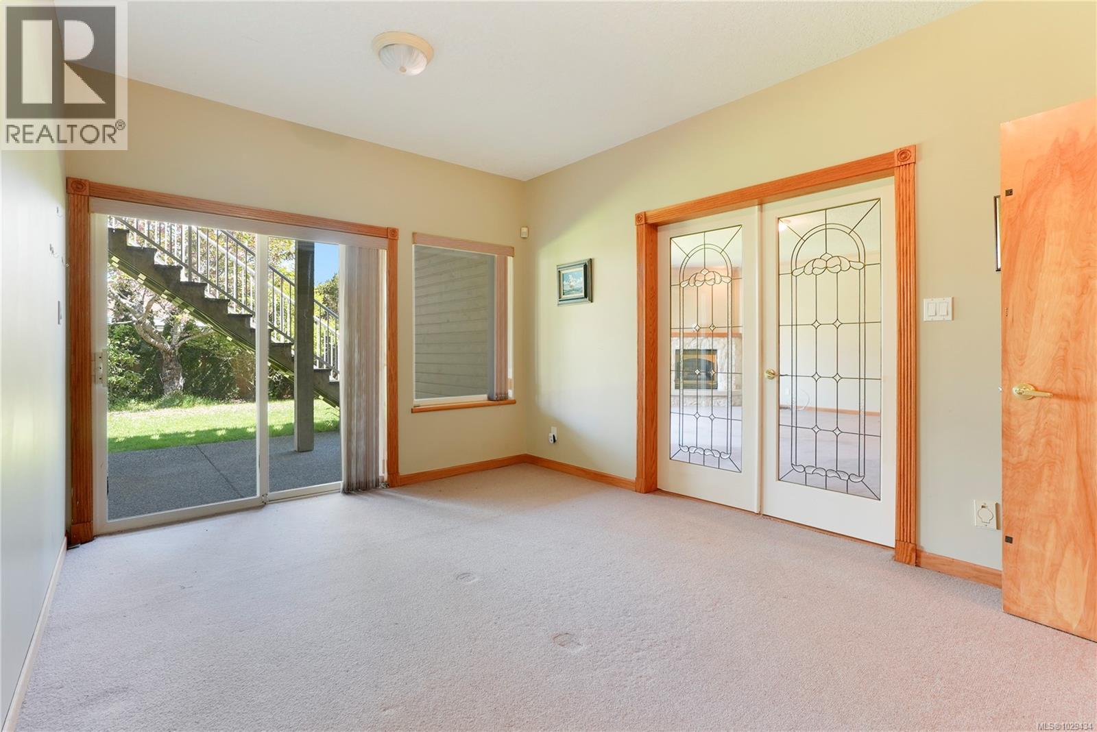 4405 Moonlight Lane, Saanich, British Columbia  V8N 6K7 - Photo 34 - 1029434
