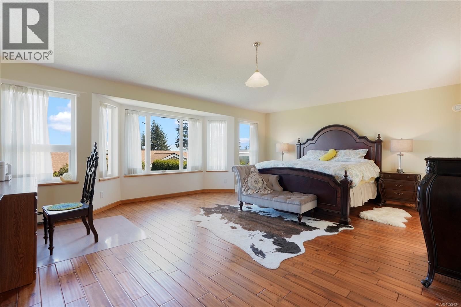 4405 Moonlight Lane, Saanich, British Columbia  V8N 6K7 - Photo 25 - 1029434