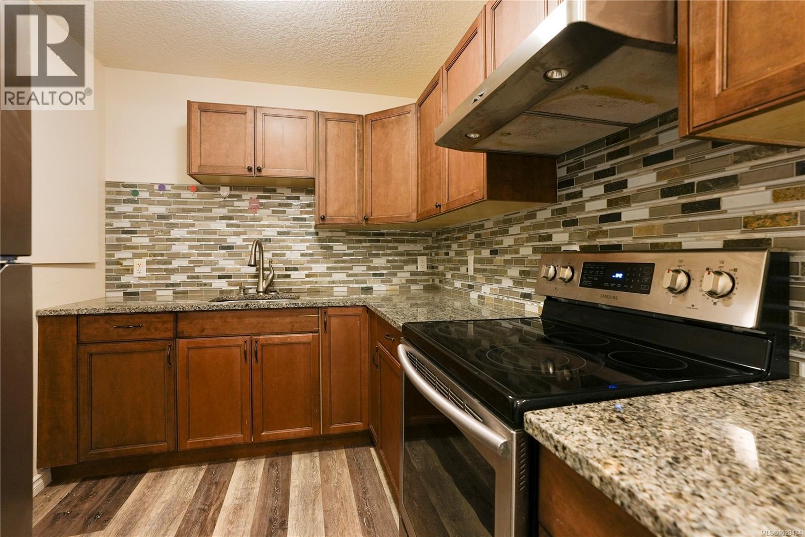 4405 Moonlight Lane, Saanich, British Columbia  V8N 6K7 - Photo 39 - 1029434