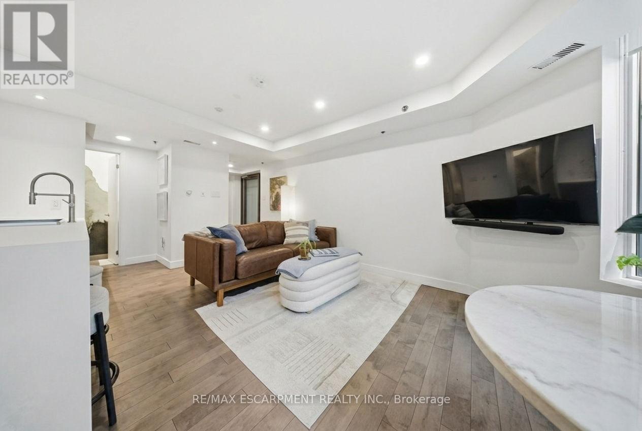 Th1 - 127 Queen Street E, Toronto, Ontario  M5C 1S3 - Photo 6 - C13085606