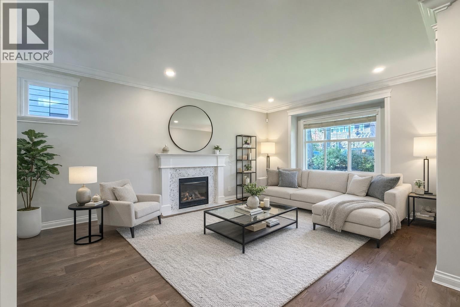 1458 William Avenue, North Vancouver, British Columbia  V7L 4G2 - Photo 4 - R3115627