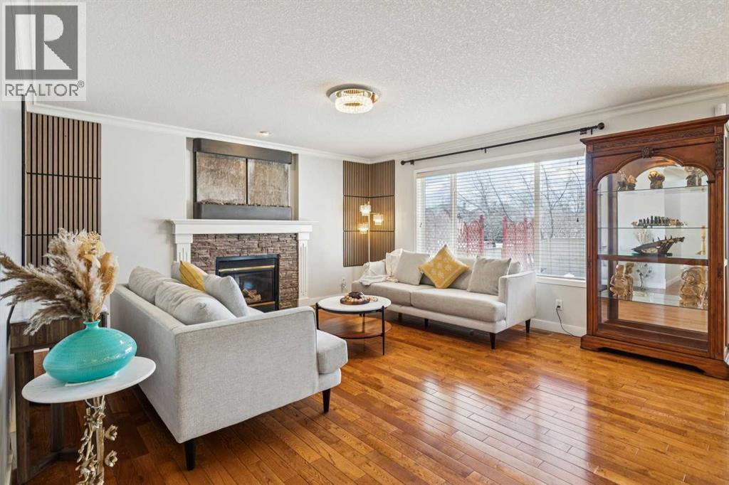 450 Wentworth Place SW, Calgary, Alberta  T3H 4L7 - Photo 5 - A2301994