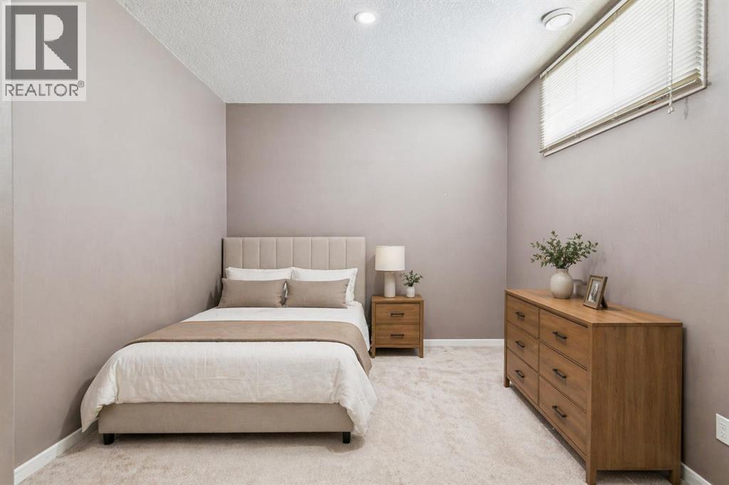 450 Wentworth Place SW, Calgary, Alberta  T3H 4L7 - Photo 26 - A2301994