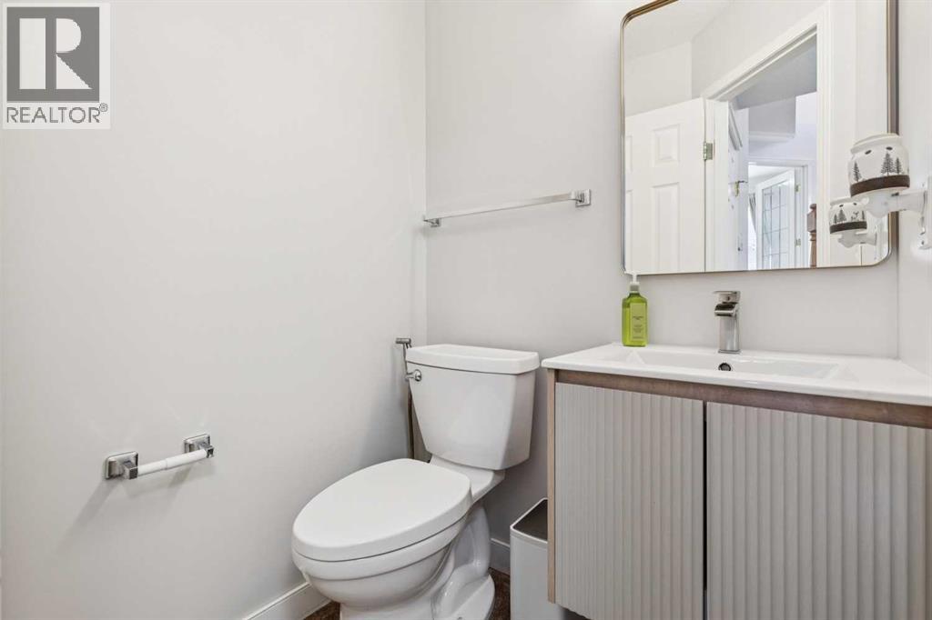 450 Wentworth Place SW, Calgary, Alberta  T3H 4L7 - Photo 30 - A2301994