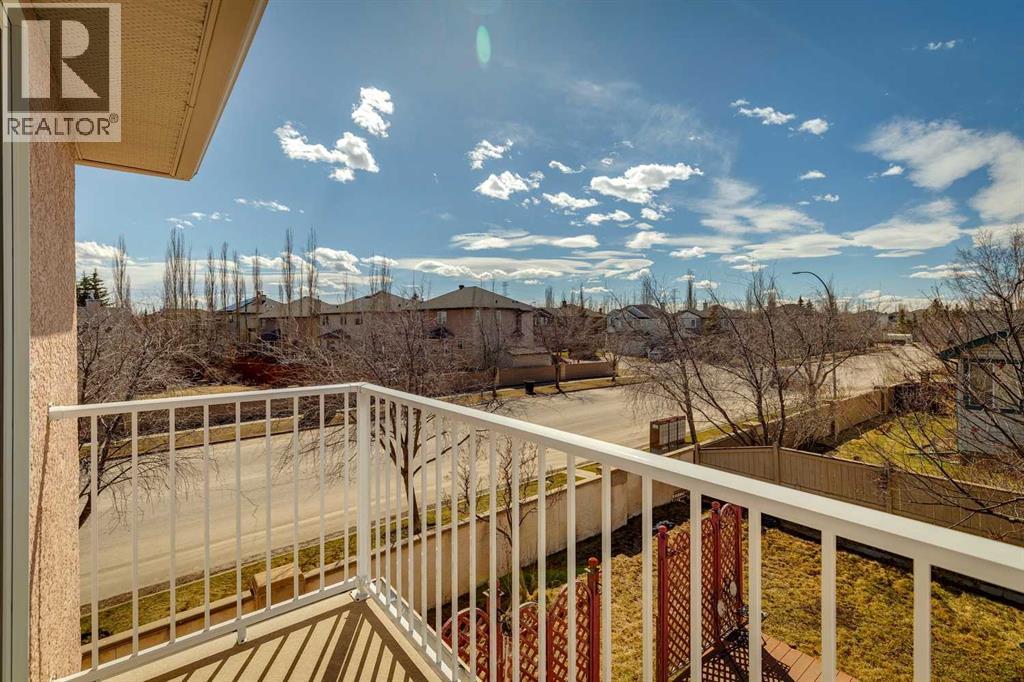 450 Wentworth Place SW, Calgary, Alberta  T3H 4L7 - Photo 18 - A2301994