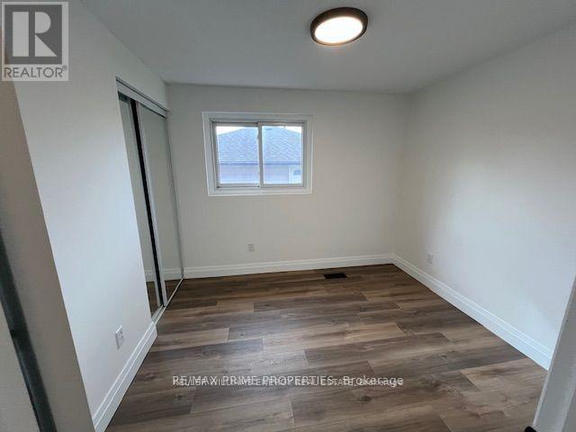 Main Floor - 697 Downview Crescent, Oshawa, Ontario  L1H 7W4 - Photo 6 - E13082562