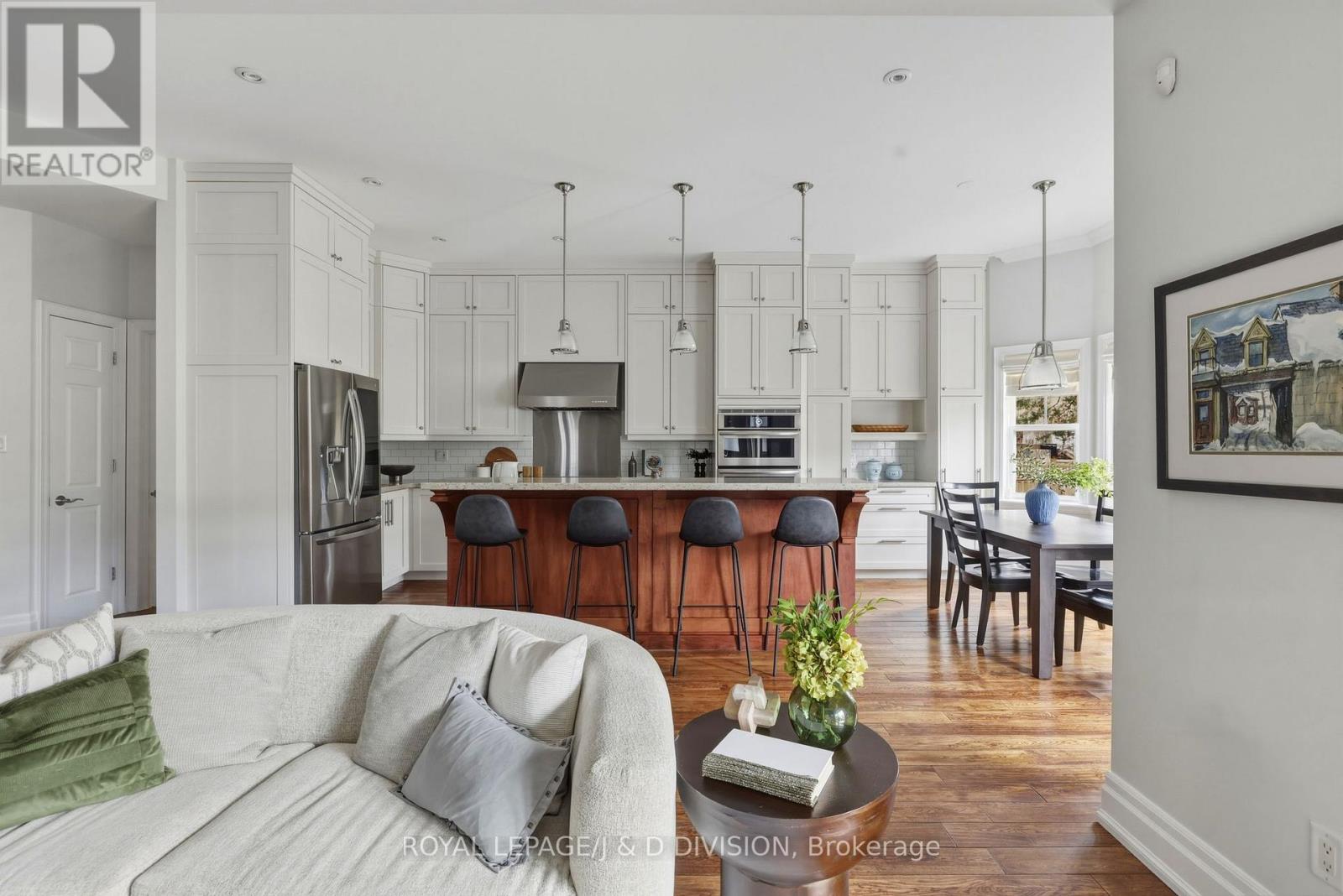 85 Wheeler Avenue, Toronto, Ontario  M4L 3V3 - Photo 8 - E13085438