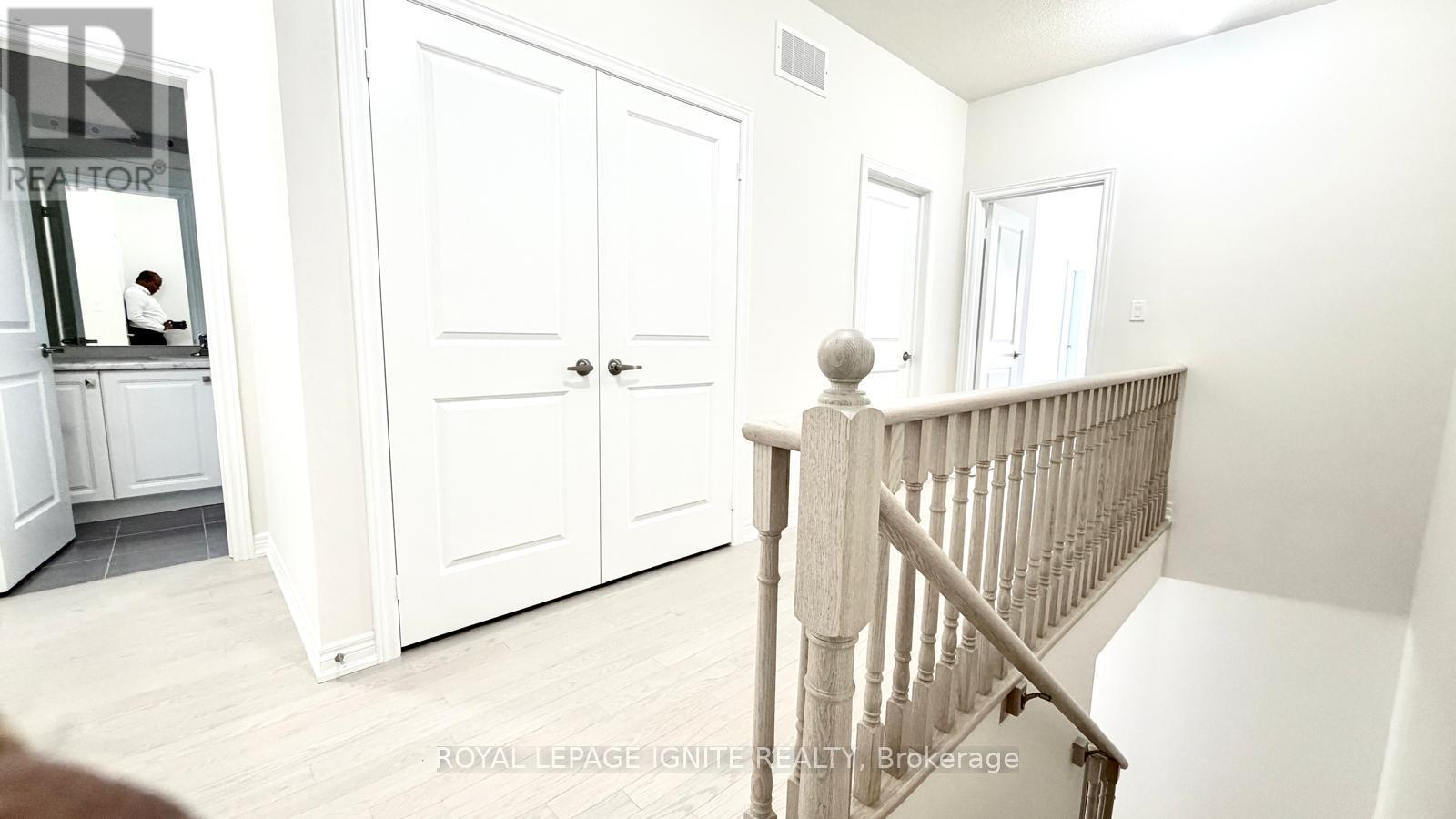 1234 Elizabeth Mackenzie Drive, Pickering, Ontario  L1X 0S2 - Photo 11 - E13085538