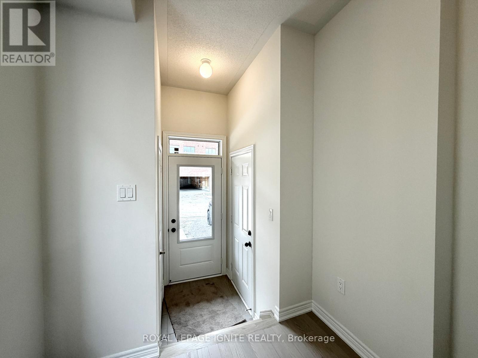 1234 Elizabeth Mackenzie Drive, Pickering, Ontario  L1X 0S2 - Photo 2 - E13085538
