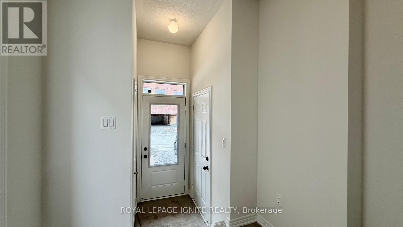 1234 Elizabeth Mackenzie Drive, Pickering, Ontario  L1X 0S2 - Photo 3 - E13085538