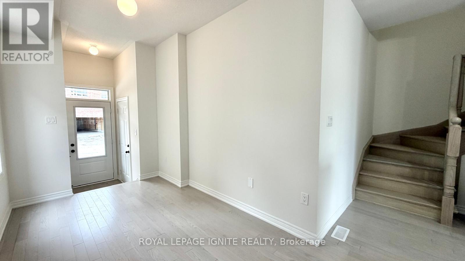 1234 Elizabeth Mackenzie Drive, Pickering, Ontario  L1X 0S2 - Photo 5 - E13085538
