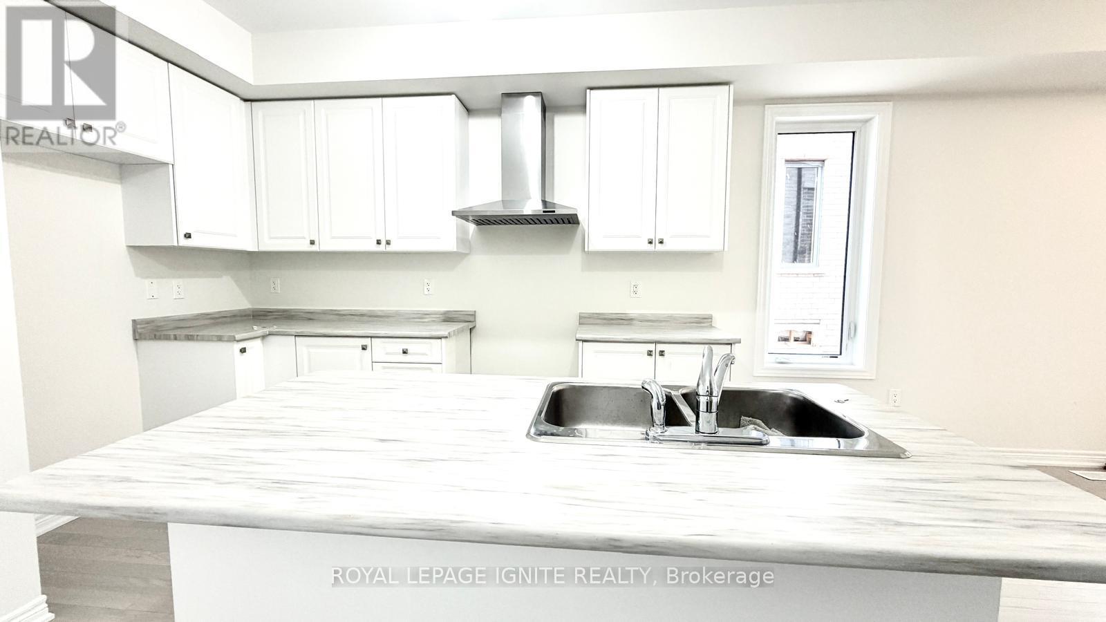 1234 Elizabeth Mackenzie Drive, Pickering, Ontario  L1X 0S2 - Photo 7 - E13085538