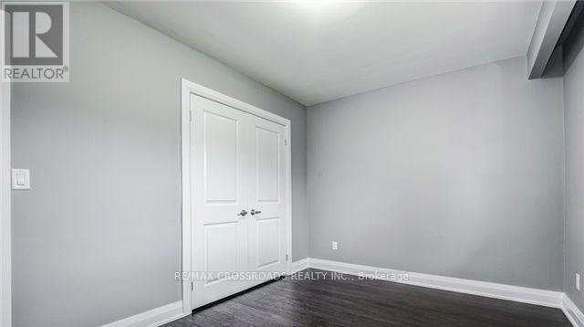 Main Floor - 133 Labrador Drive, Oshawa, Ontario  L1H 7E4 - Photo 10 - E13085566