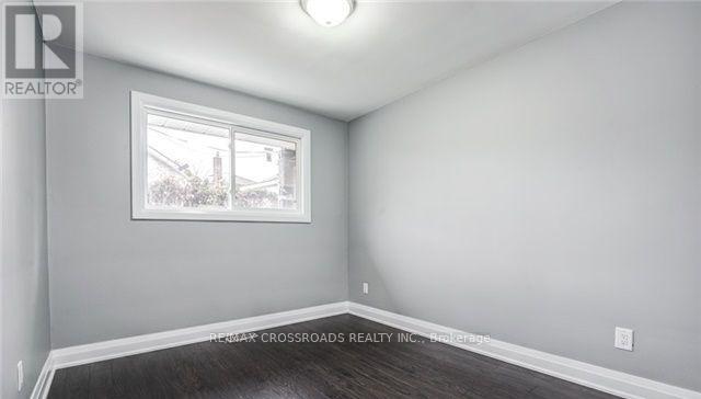 Main Floor - 133 Labrador Drive, Oshawa, Ontario  L1H 7E4 - Photo 9 - E13085566