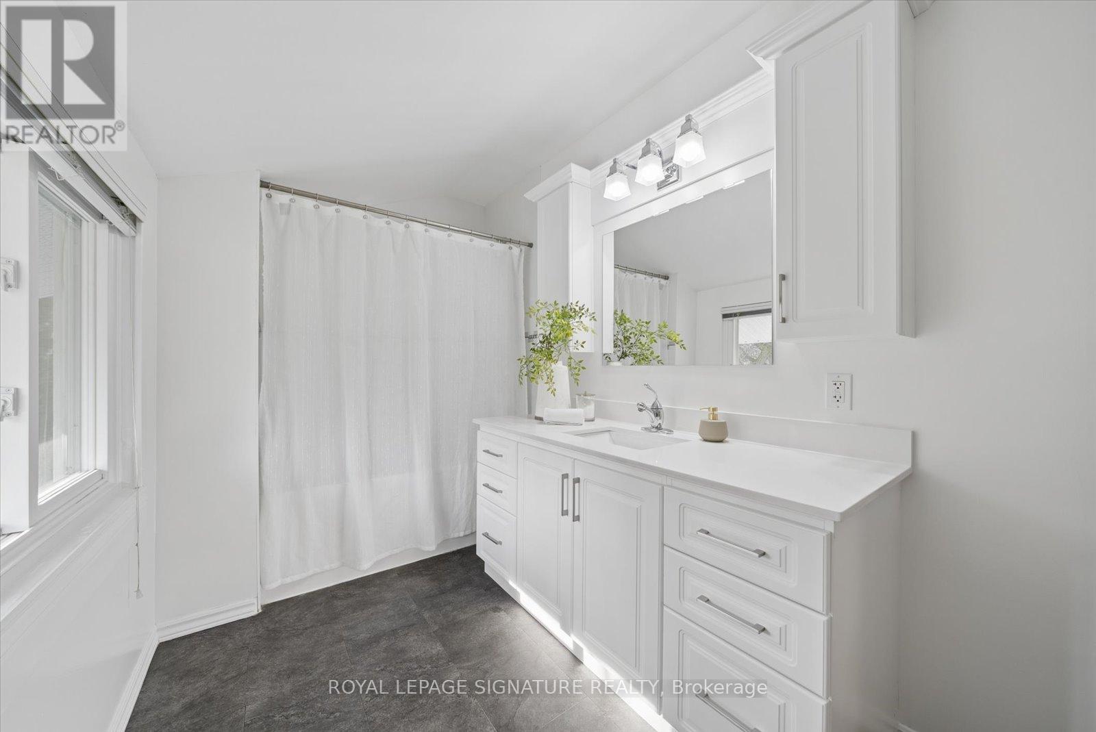 21 Munson Crescent, Toronto, Ontario  M1P 3M8 - Photo 21 - E13085588