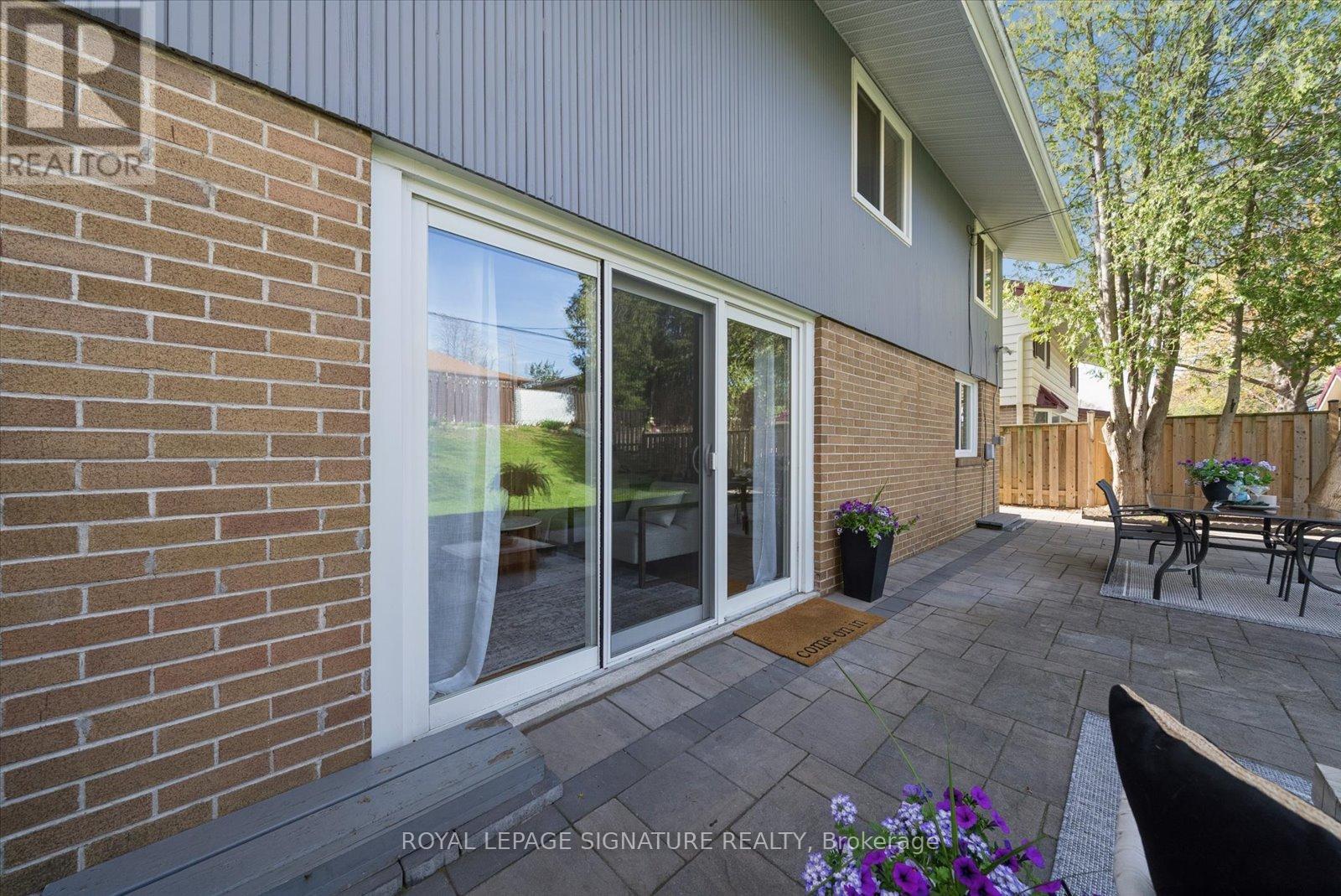 21 Munson Crescent, Toronto, Ontario  M1P 3M8 - Photo 28 - E13085588