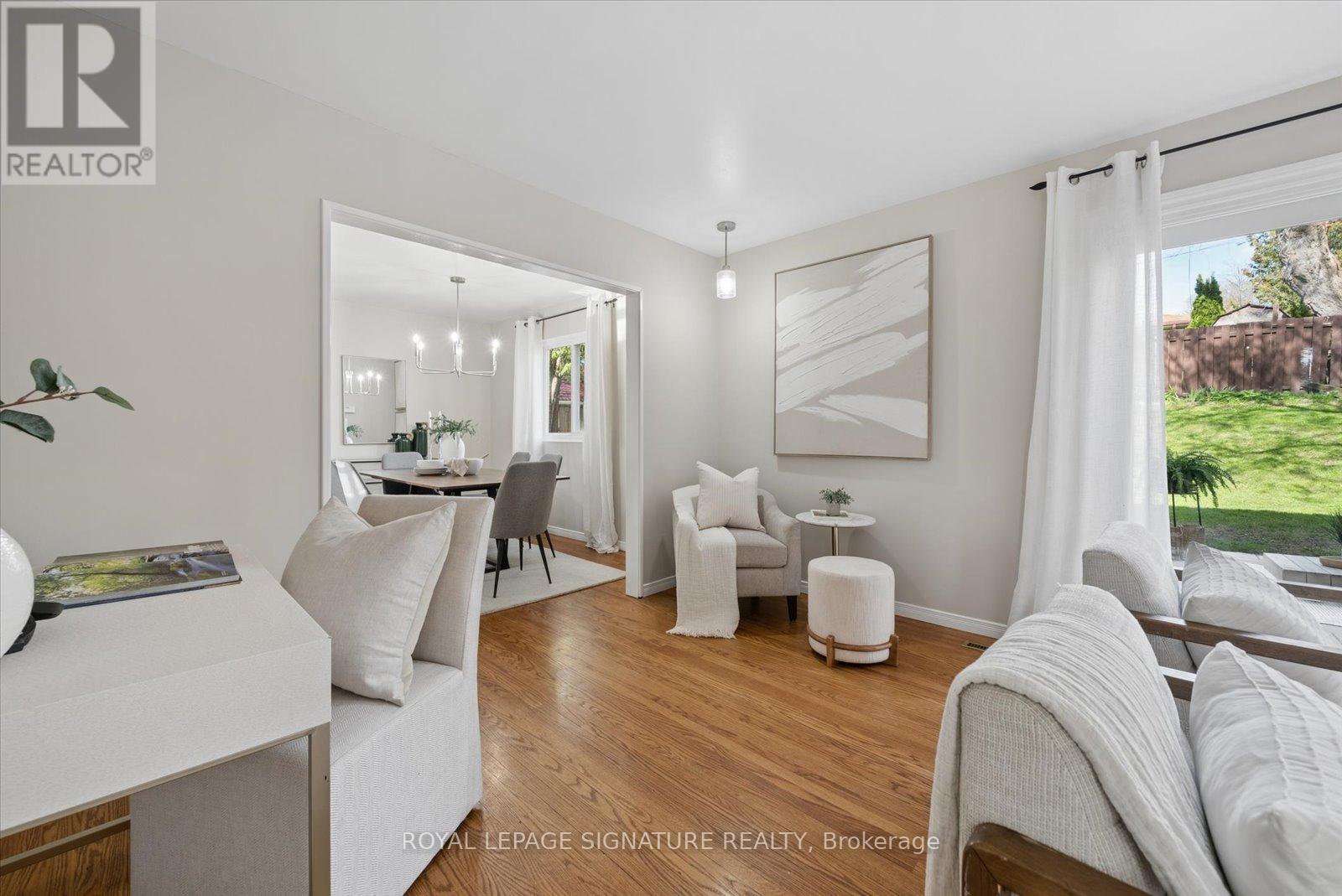 21 Munson Crescent, Toronto, Ontario  M1P 3M8 - Photo 9 - E13085588